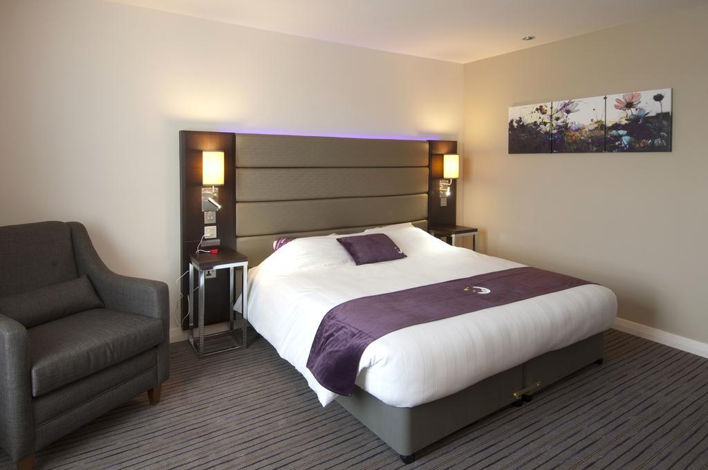 Premier Inn Merthyr Tydfil Exterior foto